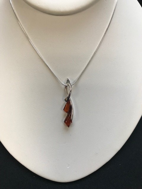 Amber by Vessel Necklace, Bente
